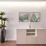 Alto Nogueiras House Апартаменты *